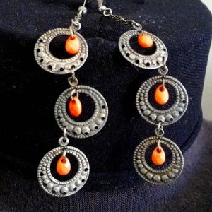 Ladies fashion earrings